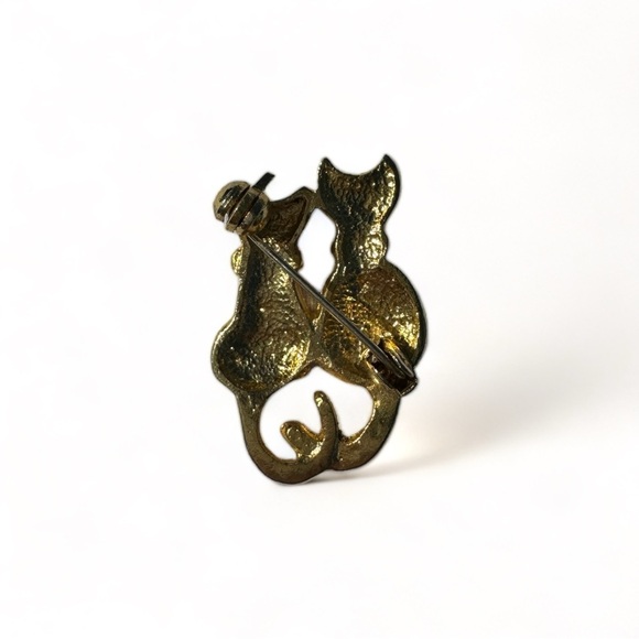 Vintage Cat Brooch Pin with Rhinestones,
Gold Tone Metal - Picture 2 of 2